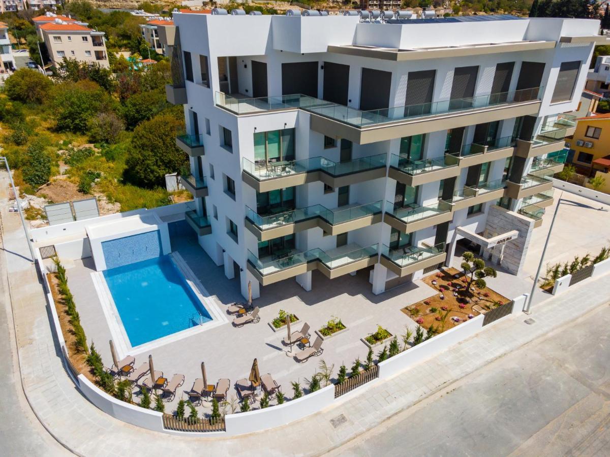 Adolina Apartments By Ezoria Villas Paphos Exterior foto
